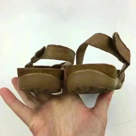 Baretraps Flats Sz 7 Rory Tan Leather Sticky Strap - Picture 6 of 8